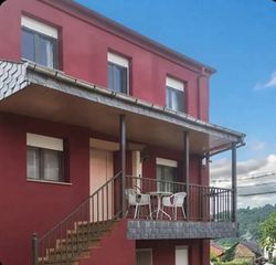 Maison à Calle la silbial 22. Casa para inversión de turismo rural o vivienda!