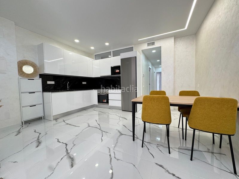Foto 197f9306-5a48-4810-a33a-61bec8280ded. Apartament a Las Piscinas Naturales Torrevieja