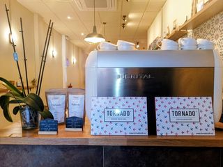 Traspàs Local Comercial  Carrer de ferran puig. Traspaso de bar cafetería · el prat de llobregat