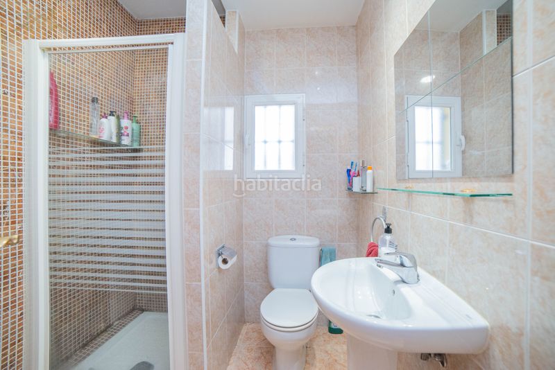 Foto 34acfd40-c711-42e1-814e-408e6664b0bb. Casa adosada chalet adosado en venta en calle de san fernando en Aranjuez