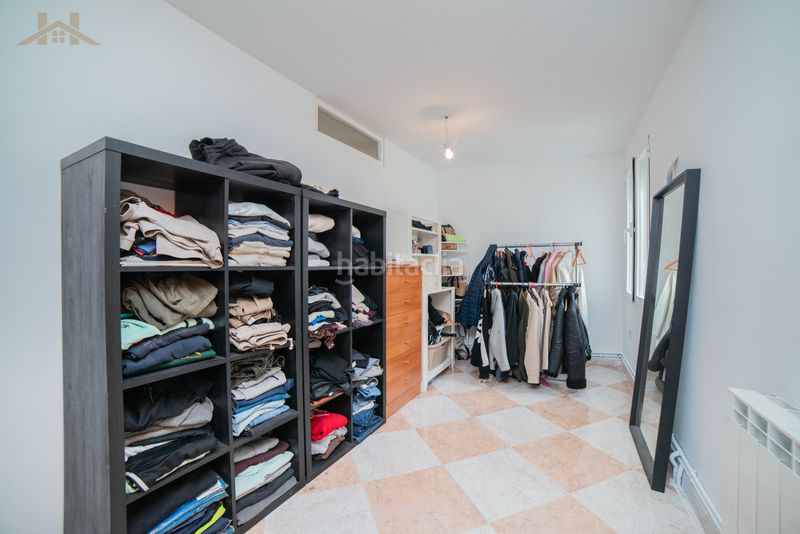 Foto bb837e71-f7ea-4948-be94-e473b2e1e6c7. Casa adosada chalet adosado en venta en calle de san fernando en Aranjuez