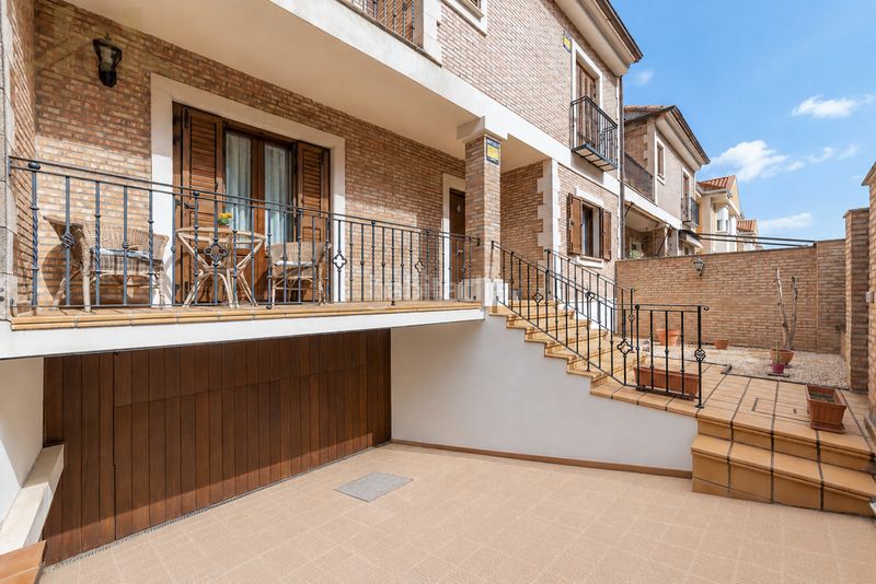 Foto d558f7a2-6748-4705-89ca-85e671d83b0a. Casa adossada amb calefacció a Las Aves Aranjuez