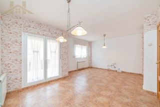 Casa a schiera in La Montaña - El Cortijo. Chalet adosado en venta en calle pompeya