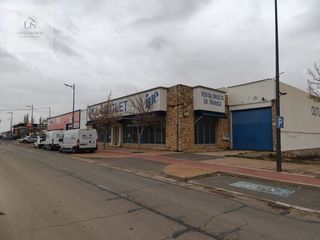 Fabrikhalle in Quintanar de la Orden. Monta tu negocio en tierras manchegas