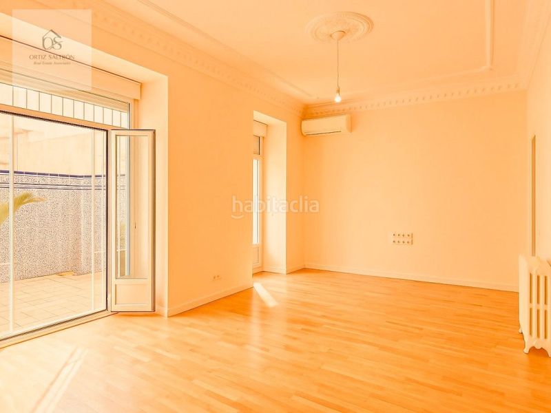 Foto 13ca6d9a-d8b8-482c-9feb-2bd16e5e75a9. Pis a Castellana Madrid