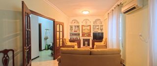 Rent Flat  Avenida de la cruz roja. Alquiler en avenida cruz roja
