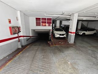 Lloguer Aparcament de moto a Carrer dels comtes de bell-lloc 88-90. Plaza de moto en alquiler en parking estació sants – carrer dels