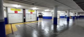 Lloguer Aparcament cotxe a La rambla 88. ¡oportunidad! plaza de garaje con vigilancia 24h y entrada cómod