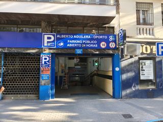 Miete Autoparkplatz in Calle de rodríguez san pedro 29. Plazas de parking en alquiler en alberto aguilera – oporto