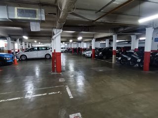 Lloguer Aparcament cotxe a Carrer d'amílcar 115. Parking cómodo y seguro en zona joan maragall – amílcar