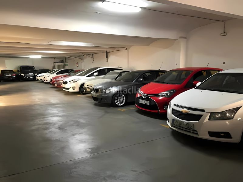 Foto 10325cc4-f25a-4b8b-acc8-f22a5fa99b8f. Rent car parking in calle de romero robledo 9 in Argüelles Madrid
