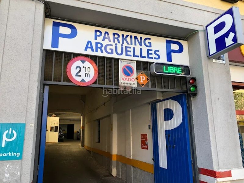 Foto cfab1c6e-0b11-43d2-83db-5942e2888da3. Rent car parking in calle de romero robledo 9 in Argüelles Madrid