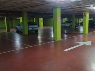 Affitto Posto moto in Avenida de la constitución 90. Ótimas plazas de motos con vigilancia 24h y entrada cómoda en to