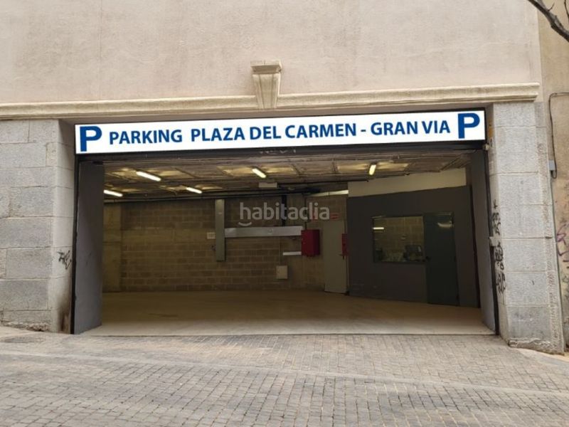 Foto bc84239a-e906-4eaf-9840-bba51f54eac0. Miete motorradparkplatz in calle de la salud 2 in Madrid