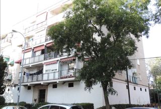 Etagenwohnung  Calle de isaac peral. Piso en calle isaac peral