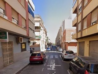 Pis a Avenida de Abril-9 de Octubre. Piso en c. américa, puerto de sagunto, valencia, españa