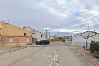 Casa a Nava del Rey. Casa en c. pozo viejo, nava del rey, valladolid