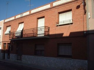 Pis  Calle trinidad. Piso en cl trinidad valdepeñas (ciudad real)