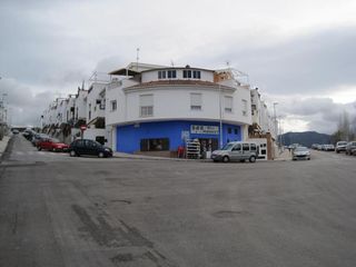 Pis  Calle benito pérez galdós. Piso en cl alhaurin de la torre (málaga)