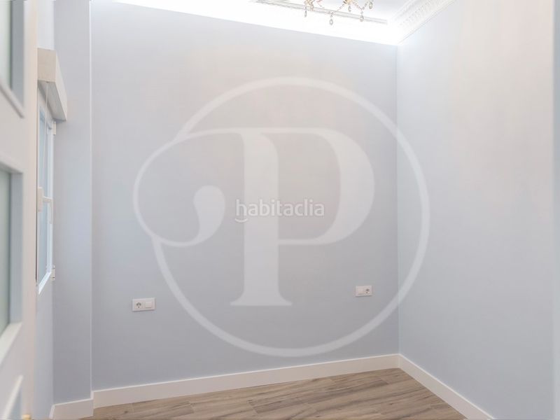 Foto 69e68bf5-c5d0-4e7d-a819-e781f253ecfc. Pis a Russafa Valencia