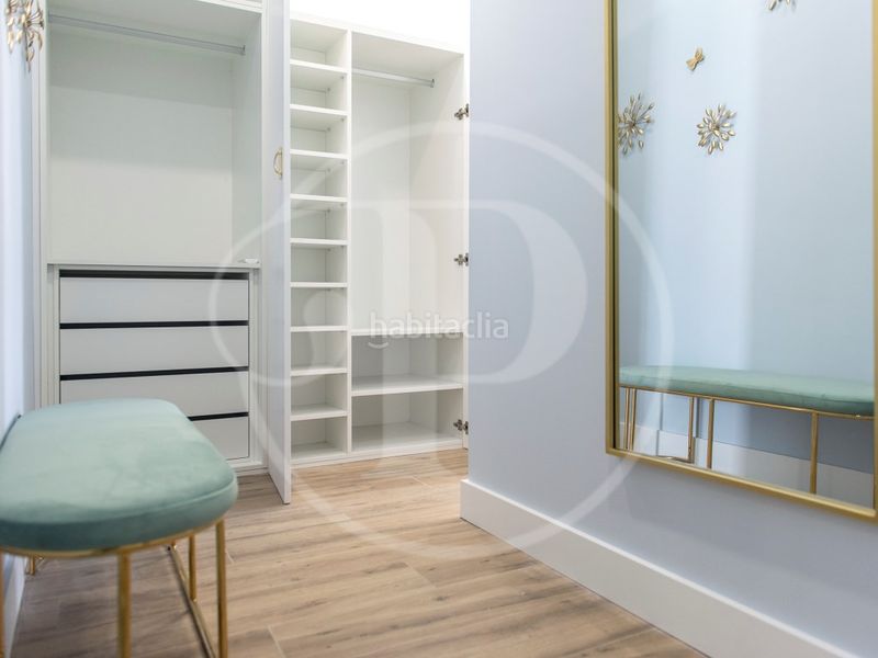 Foto fbb938e7-0d77-43b3-af18-f1ddfcb95933. Pis a Russafa Valencia