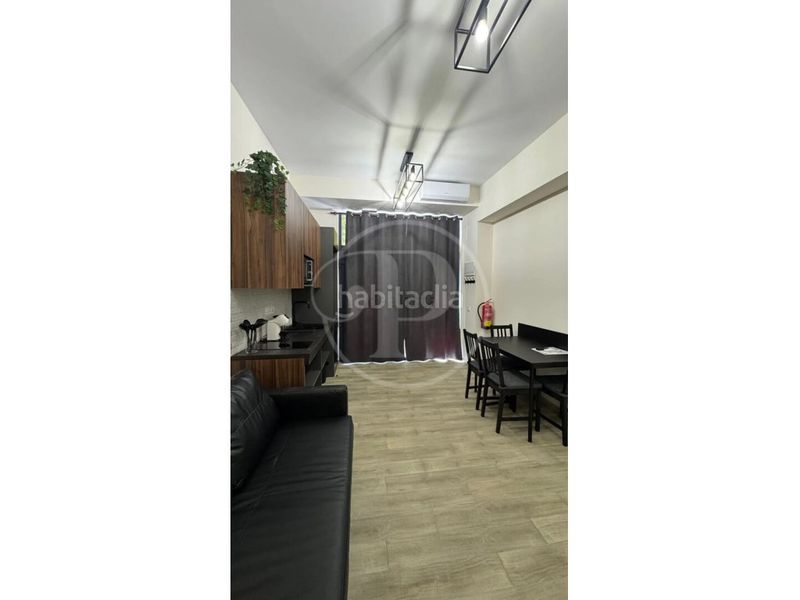Foto c3a595ce-6cfa-42fe-8b68-f8e3024b3da6. Estudi a Marxalenes Valencia