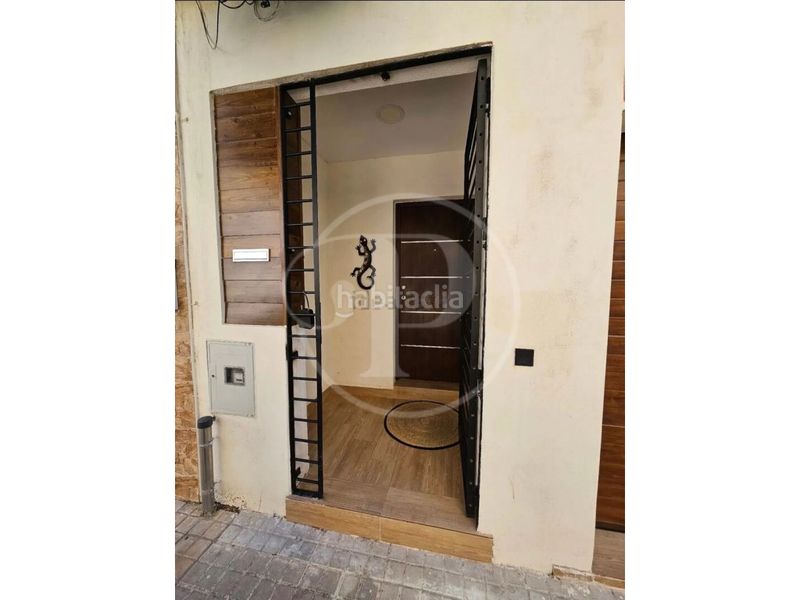 Foto 59d59973-091d-4345-8bc6-4903532b8859. Casa amb aparcament a Aldaia