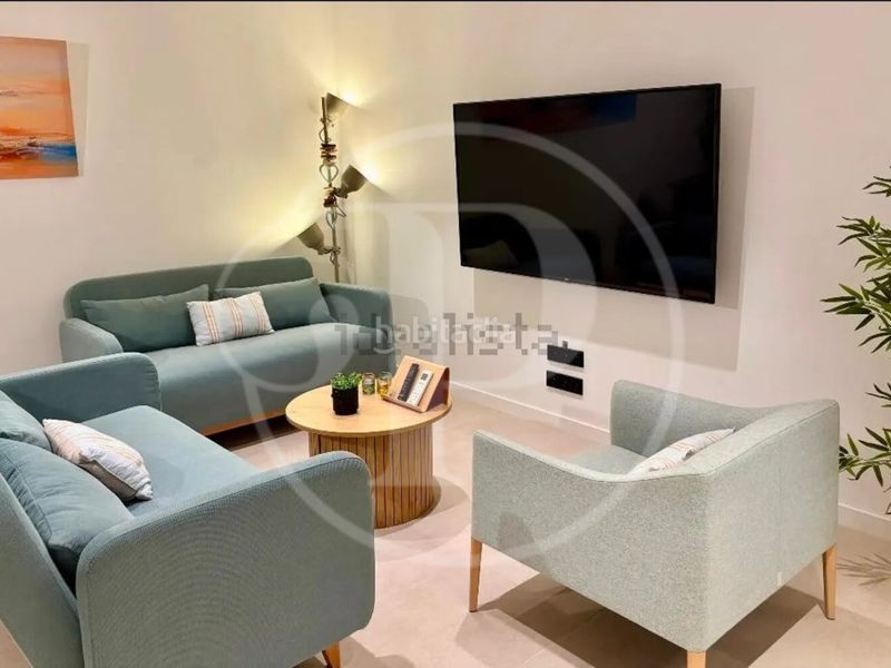 Foto bf546508-fd96-40f1-9bdf-5f8c94c77d2a. Casa amb aparcament a Aldaia