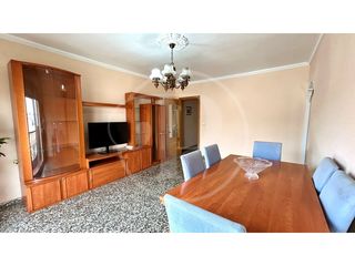 Flat in Alfafar. Amplia vivienda de 4 dormitorios con ascensor en alfafar