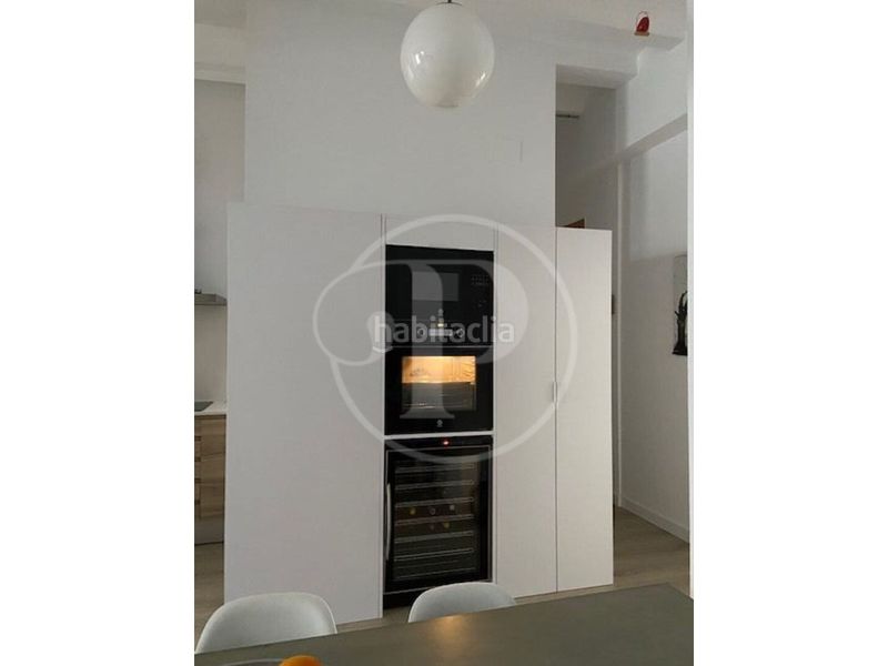 Foto ae9b953a-db34-4abb-a9f4-9635b24f8aa1. Pis a Russafa Valencia