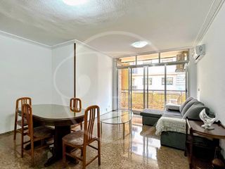 Apartament  Calle alcalaten. Vivienda con balcón y ascensor junto al metro en torrent