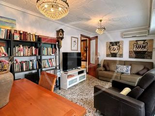 Apartament  Calle cervantes. Amplia vivienda de 4 dormitorios con ascensor en xirivella
