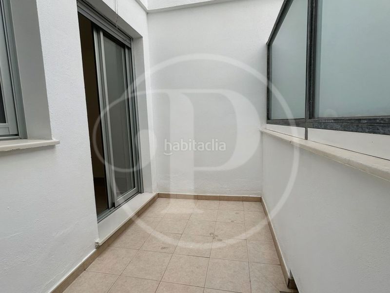 Foto ef53a12b-62db-481b-a59d-d0bc986c007a. Pis amb calefacció aparcament a Monserrat