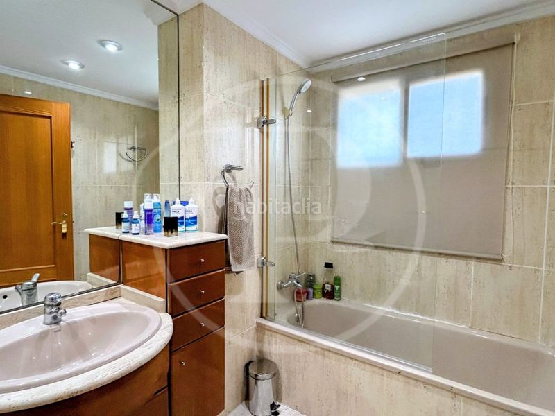 Foto fe35a3d6-b07c-403d-81f9-95199b361bbc. Dúplex ático dúplex en el corazón en Beniparrell