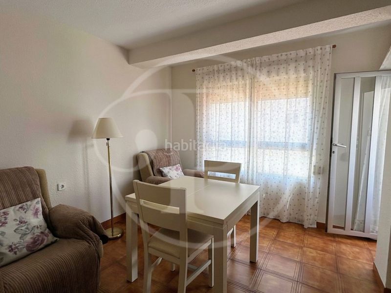 Foto b2e6bee2-5a82-4b5a-8546-7b3cb30061a1. Apartament a Ciutat Jardí Valencia