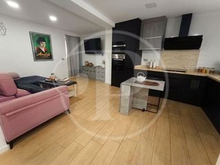 Flat in Aldaia. Vivienda reformada con terraza y trastero en aldaia