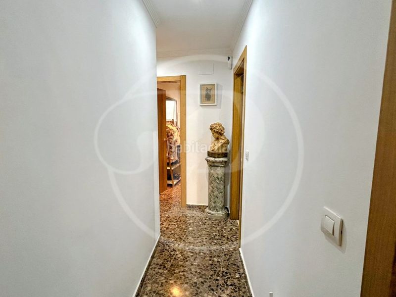 Foto 2e923a04-fe3a-4a36-9638-011d533421f1. Apartament amb aparcament a Silla