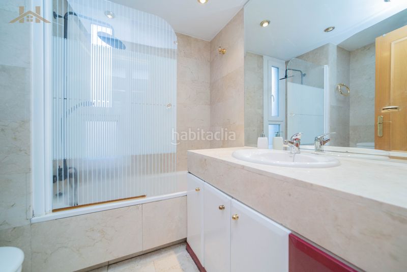 Foto 4ce046c5-1cc8-4cb2-a740-5033e3bfc269. Pis amb xemeneia calefacció piscina a Valderas-Los Castillos Alcorcón