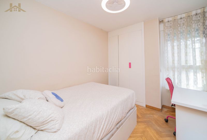 Foto 98738443-1c9a-4043-af57-0e5e3579010d. Pis amb xemeneia calefacció piscina a Valderas-Los Castillos Alcorcón