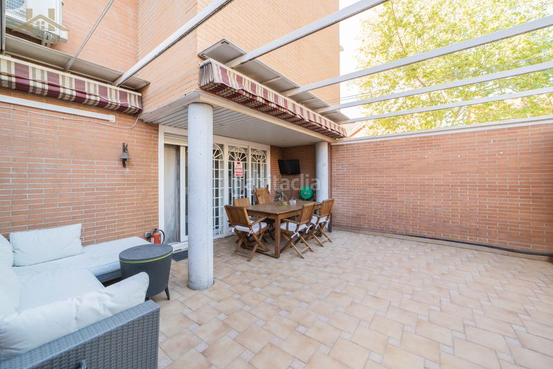 Foto dd1d6aab-2e39-448c-a9a5-6076af21a3e1. Pis amb xemeneia calefacció piscina a Valderas-Los Castillos Alcorcón