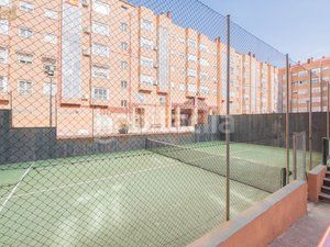 Foto b1f84fae-8ff9-4410-9e5a-75aedaae38e5. Pis amb piscina a Prado de Santo Domingo Alcorcón