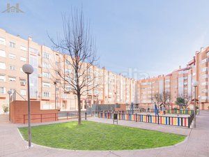 Foto b532837b-d9d6-4596-953b-293badcfb4e7. Pis amb piscina a Prado de Santo Domingo Alcorcón