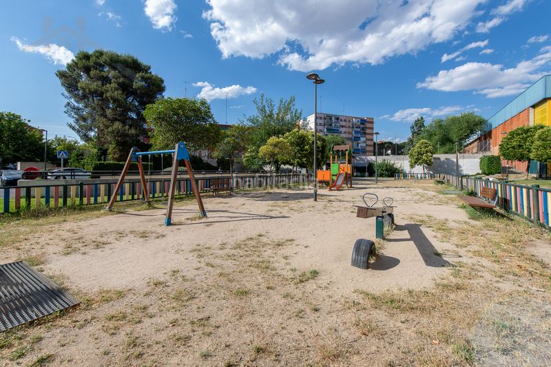 Foto fbfe00a7-0e22-43d6-87ab-f3845fbc1efa. Pis amb calefacció aparcament piscina a Parque Mayor Alcorcón