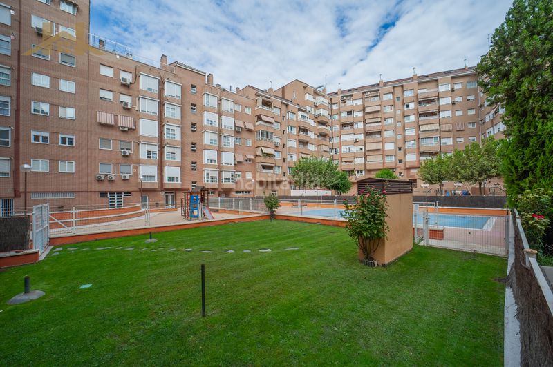 Foto a8fad0a3-ff5f-434a-b104-a611df93caa5. Flat with heating pool in Prado de Santo Domingo Alcorcón
