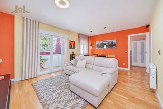 Appartement  Calle sierra de albarracín. Piso en venta en alcorcón, zona centro joven