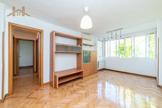 Flat in Calle Jaén