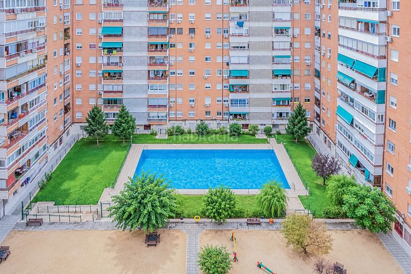 Foto d2bf0b65-cb2c-4434-9700-26f200724dbf. Pis amb calefacció piscina a Zona Renfe Alcorcón