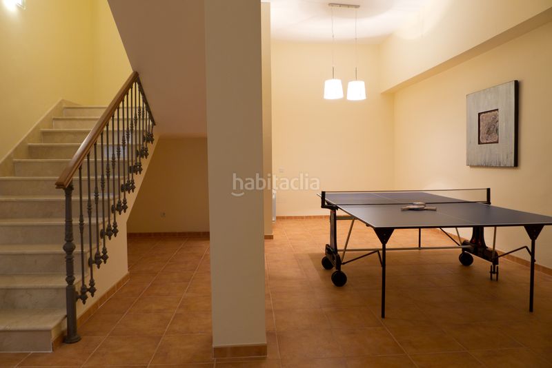 Foto bbf0b12f-af5f-4e83-aa9b-3ad05018def0. Casa aparellada amb aparcament piscina a Coín
