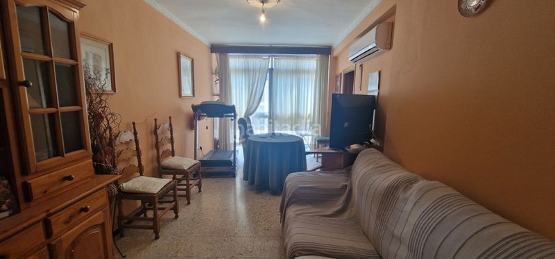Foto 926255ce-cc4a-4b28-89b9-9c62b6340c47. Pis a Coín