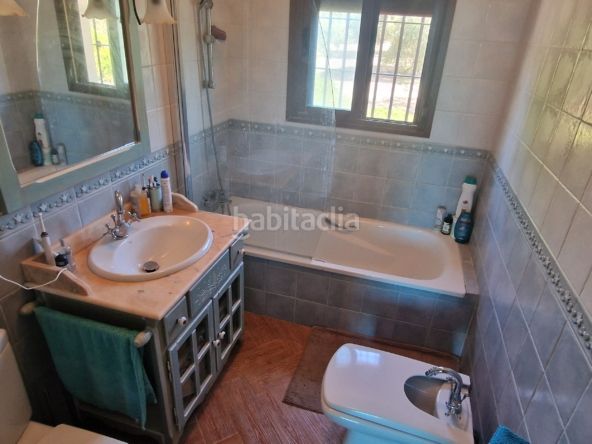 Foto efd4f830-218c-4969-8163-bf57f05c937b. Xalet amb xemeneia piscina a Centro Alhaurín el Grande